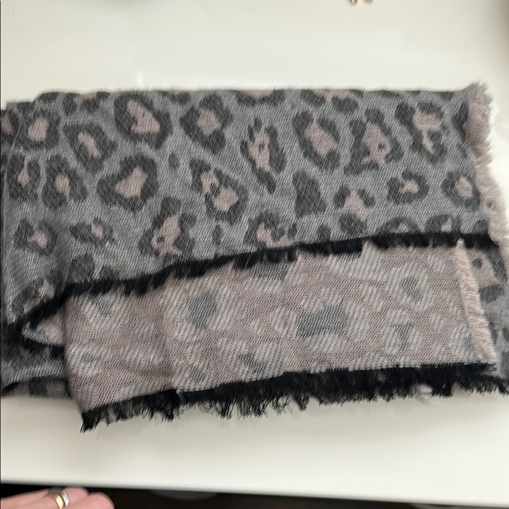 Stella & Dot Gray and Black Leopard Print Scarf